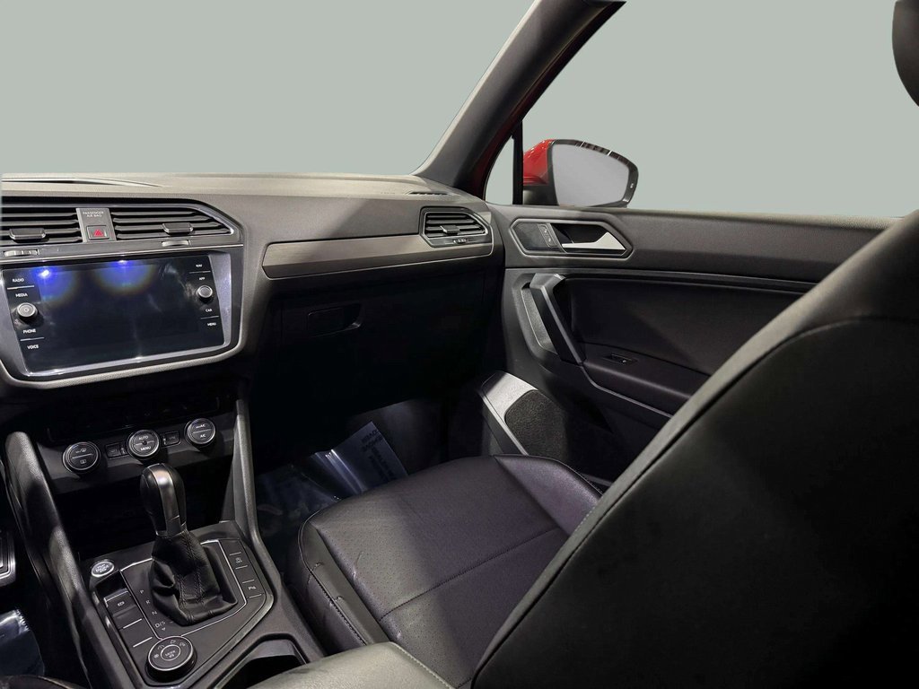 Used 2019 Volkswagen Tiguan SEL R-Line image 21