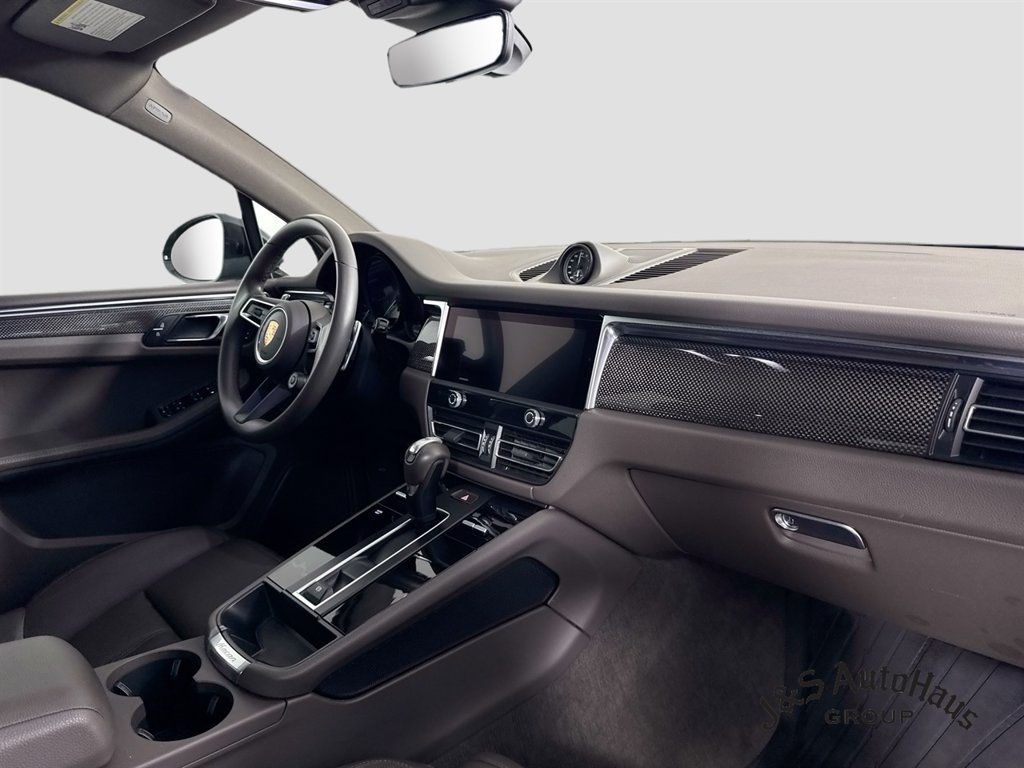 Used 2023 Porsche Macan S w/ Sport Chrono Package AWD/4WD image 36