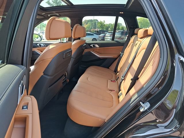 Used 2022 BMW X5 xDrive45e AWD/4WD image 12