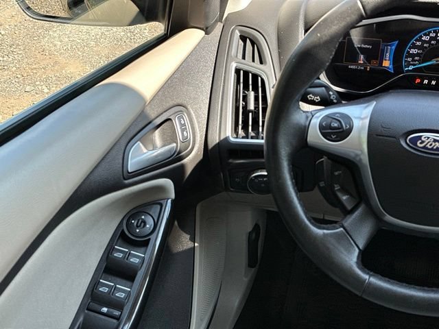 Used 2017 Ford Focus Electric Hatchback FWD image 28