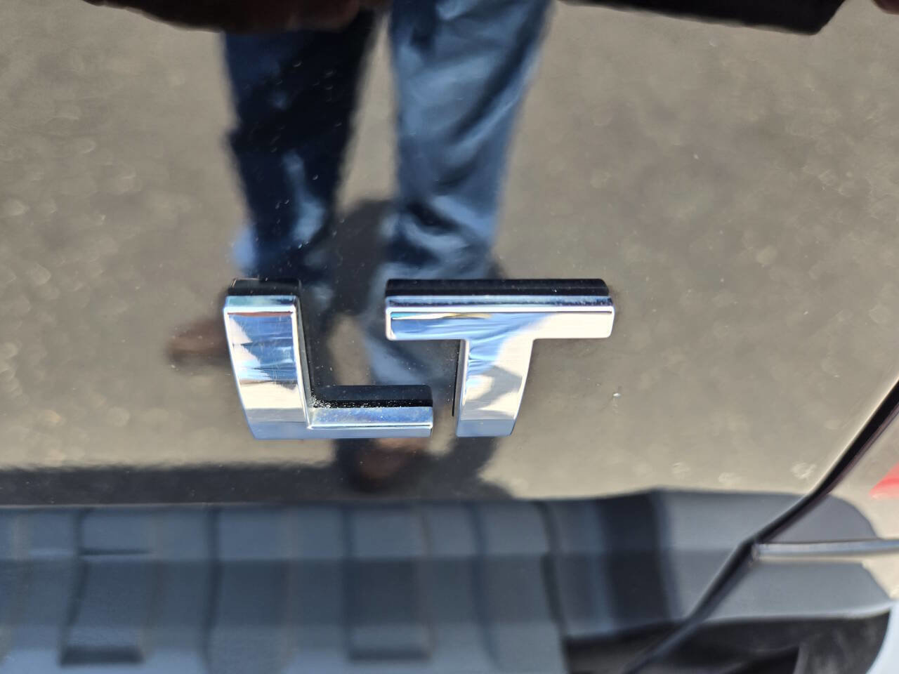 Used 2016 Chevrolet Colorado LT w/ LT Convenience Package image 12