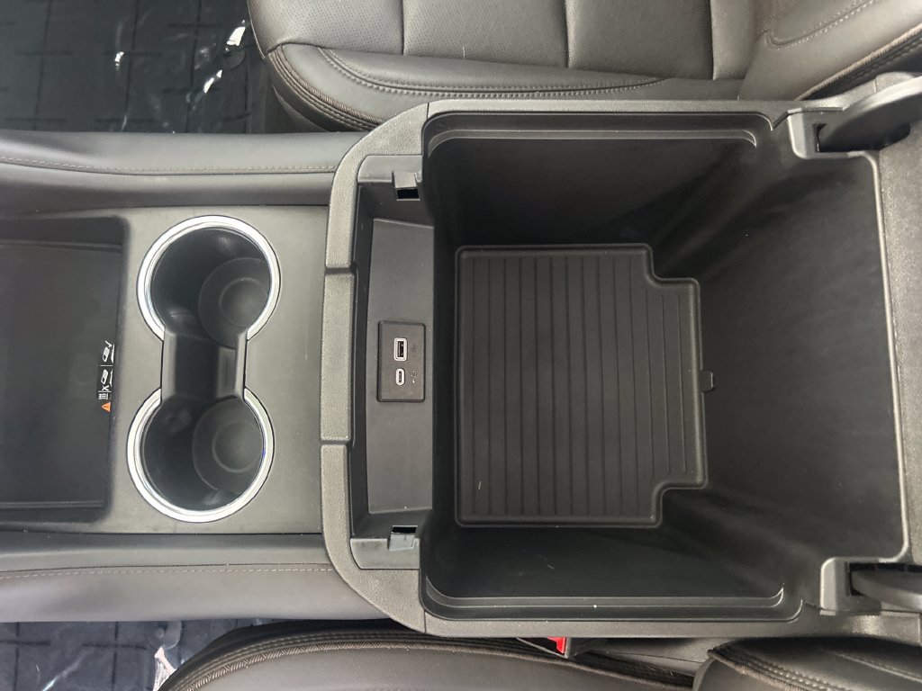 Used 2023 Chevrolet Suburban High Country AWD/4WD image 31