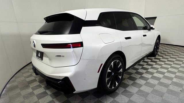 New 2026 BMW iX xDrive45 w/ M Sport Package image 7