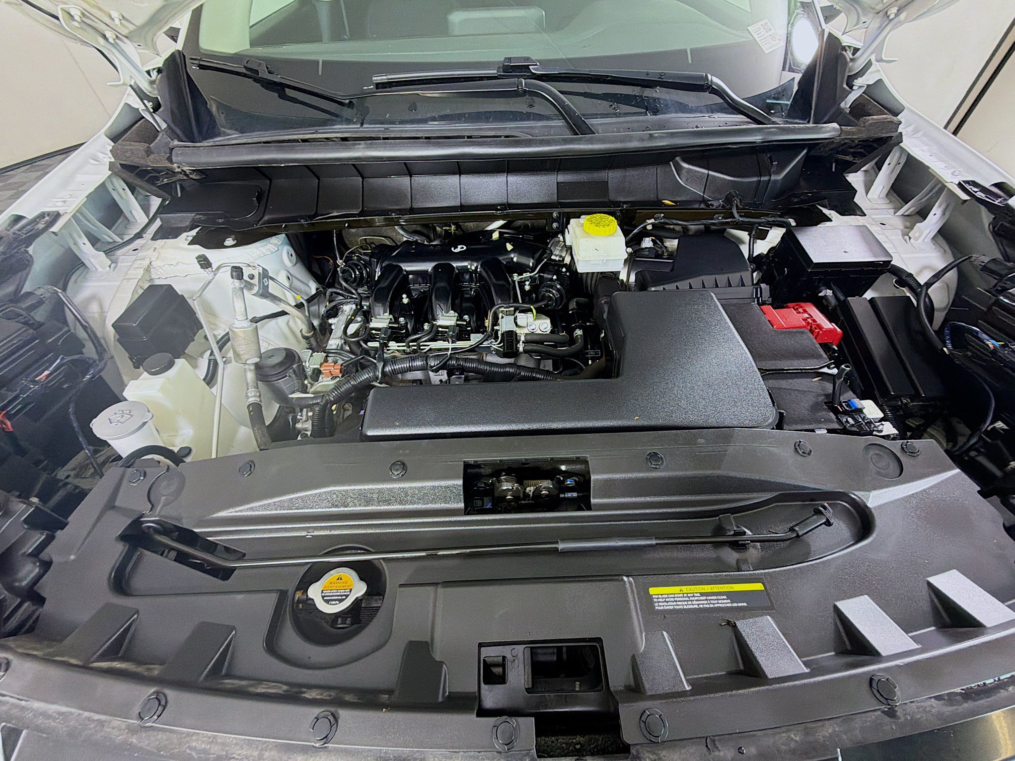 Used 2024 Nissan Pathfinder SV FWD image 32