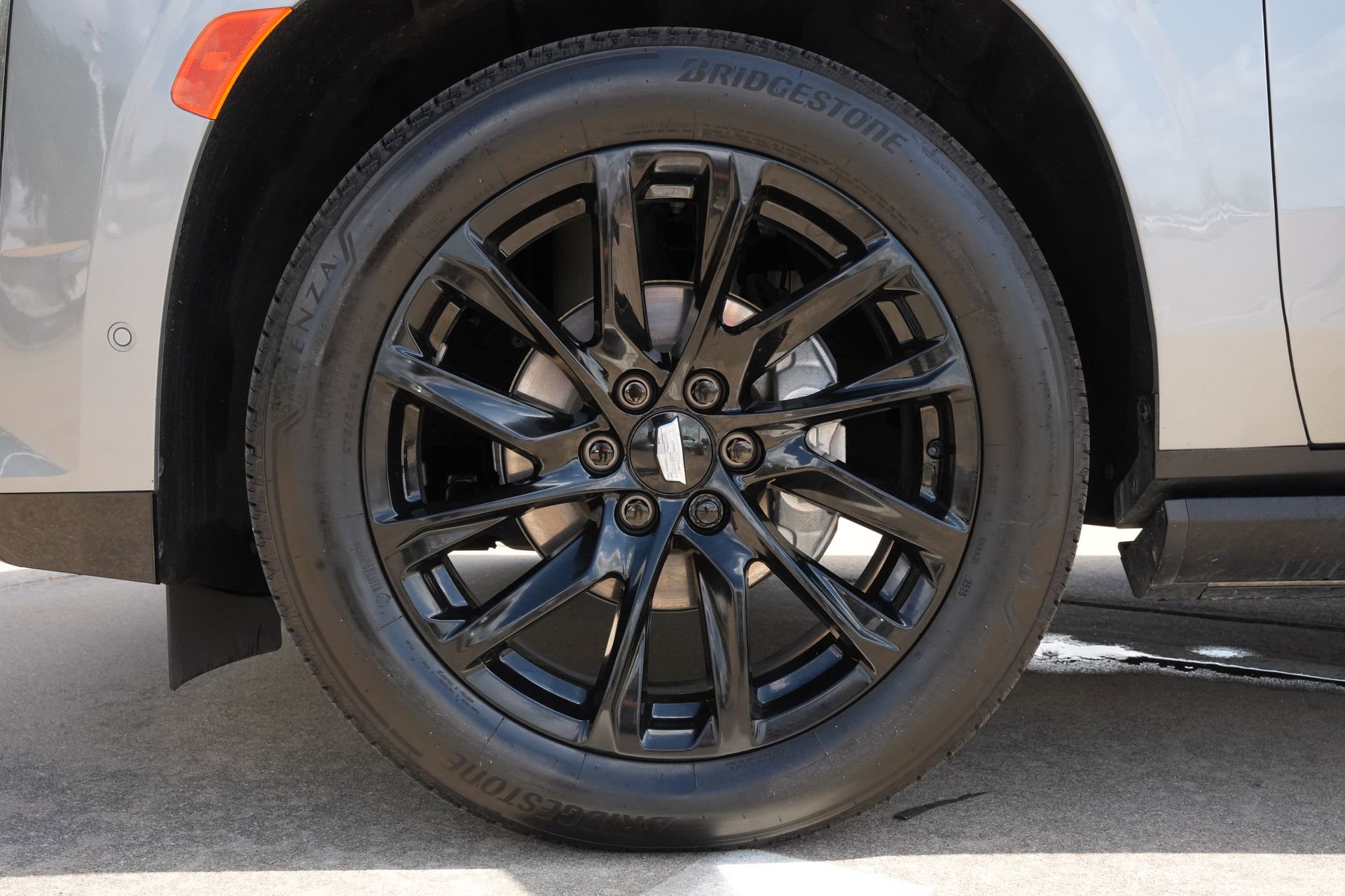 Certified 2024 Cadillac Escalade Sport Platinum w/ LPO, ONYX Package image 31