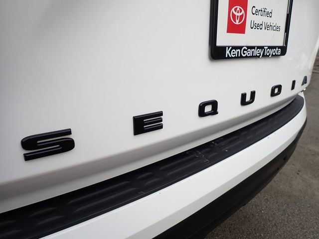 Certified 2025 Toyota Sequoia SR5 image 7