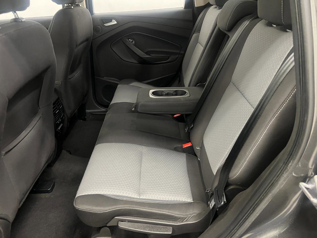 Used 2017 Ford Escape SE w/ Equipment Group 201A FWD image 28