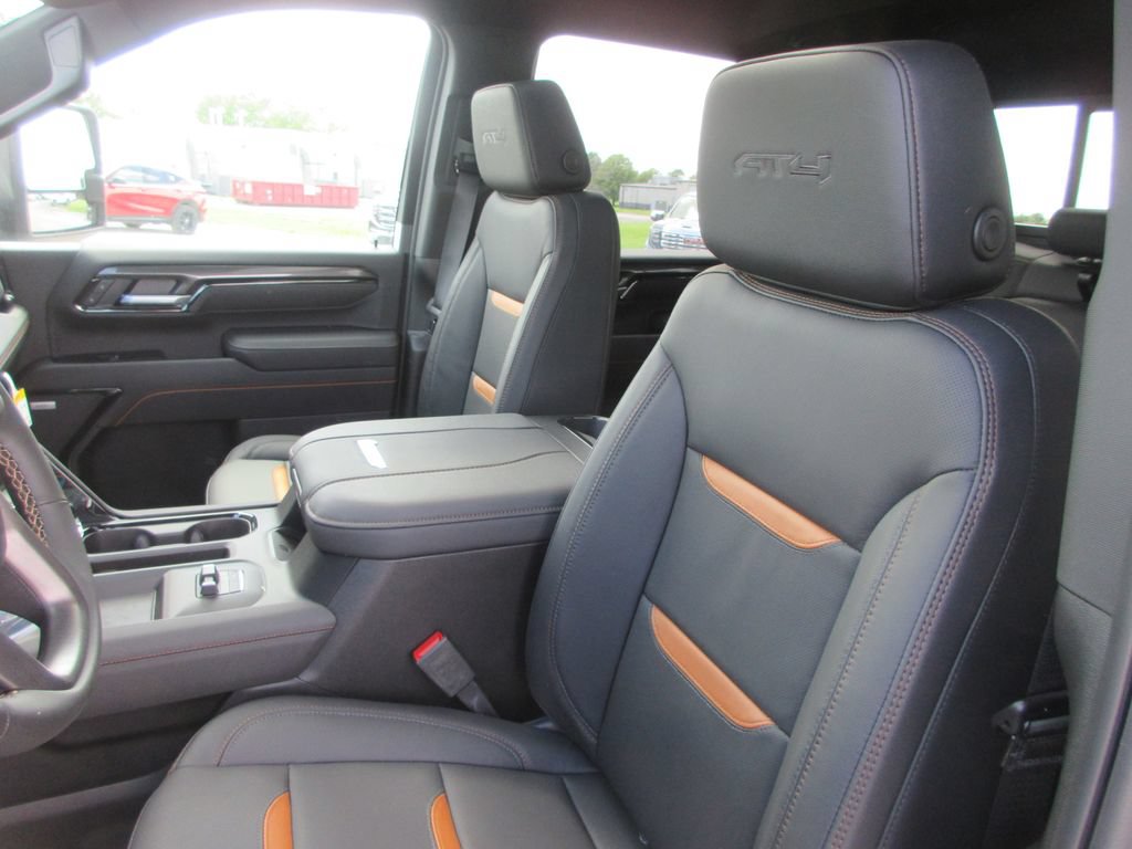 New 2026 GMC Sierra 3500 AT4 w/ AT4 Premium Plus Package AWD/4WD image 13