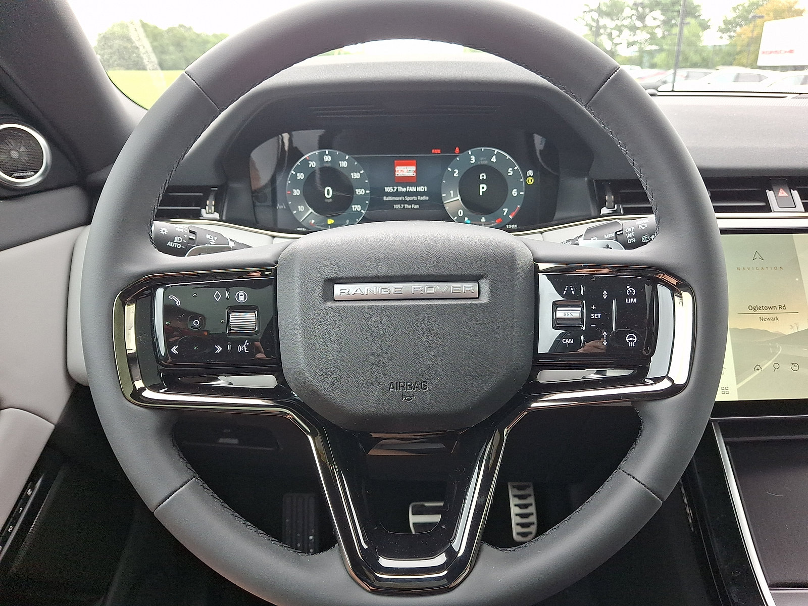 New 2026 Land Rover Range Rover Evoque Hoxton AWD/4WD image 6