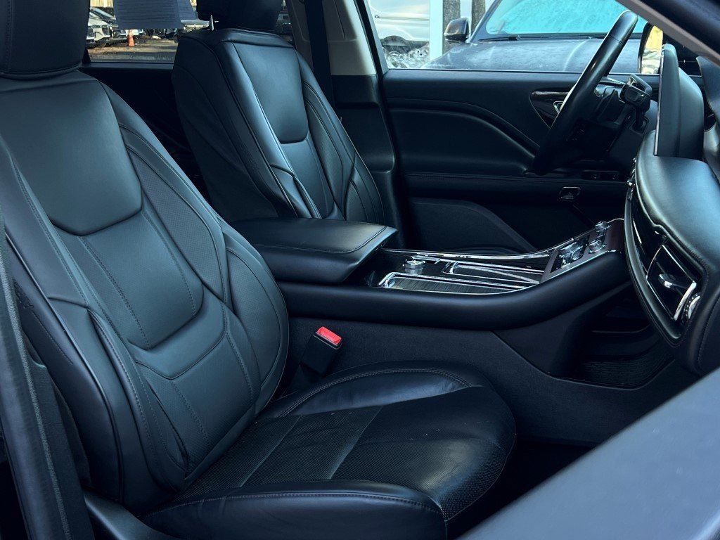 Certified 2022 Lincoln Aviator Reserve image 11