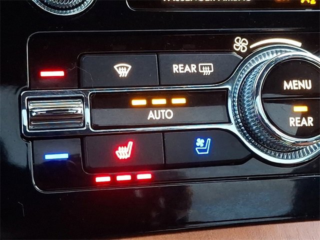 Used 2019 Lincoln Navigator Reserve image 28