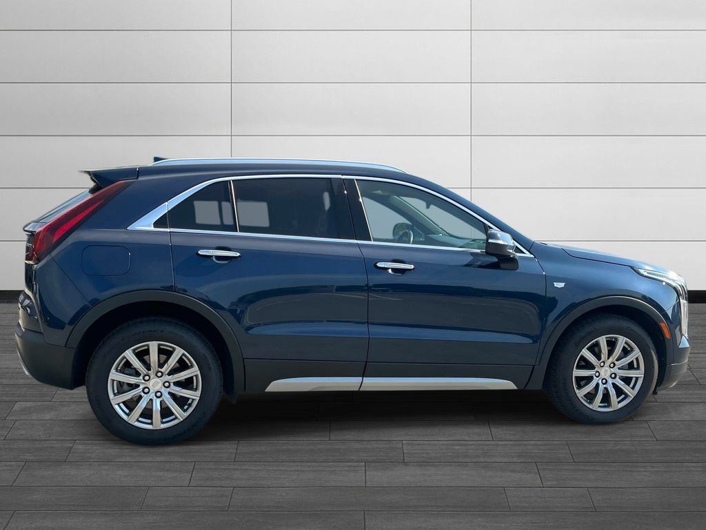 Used 2021 Cadillac XT4 Premium Luxury FWD image 6