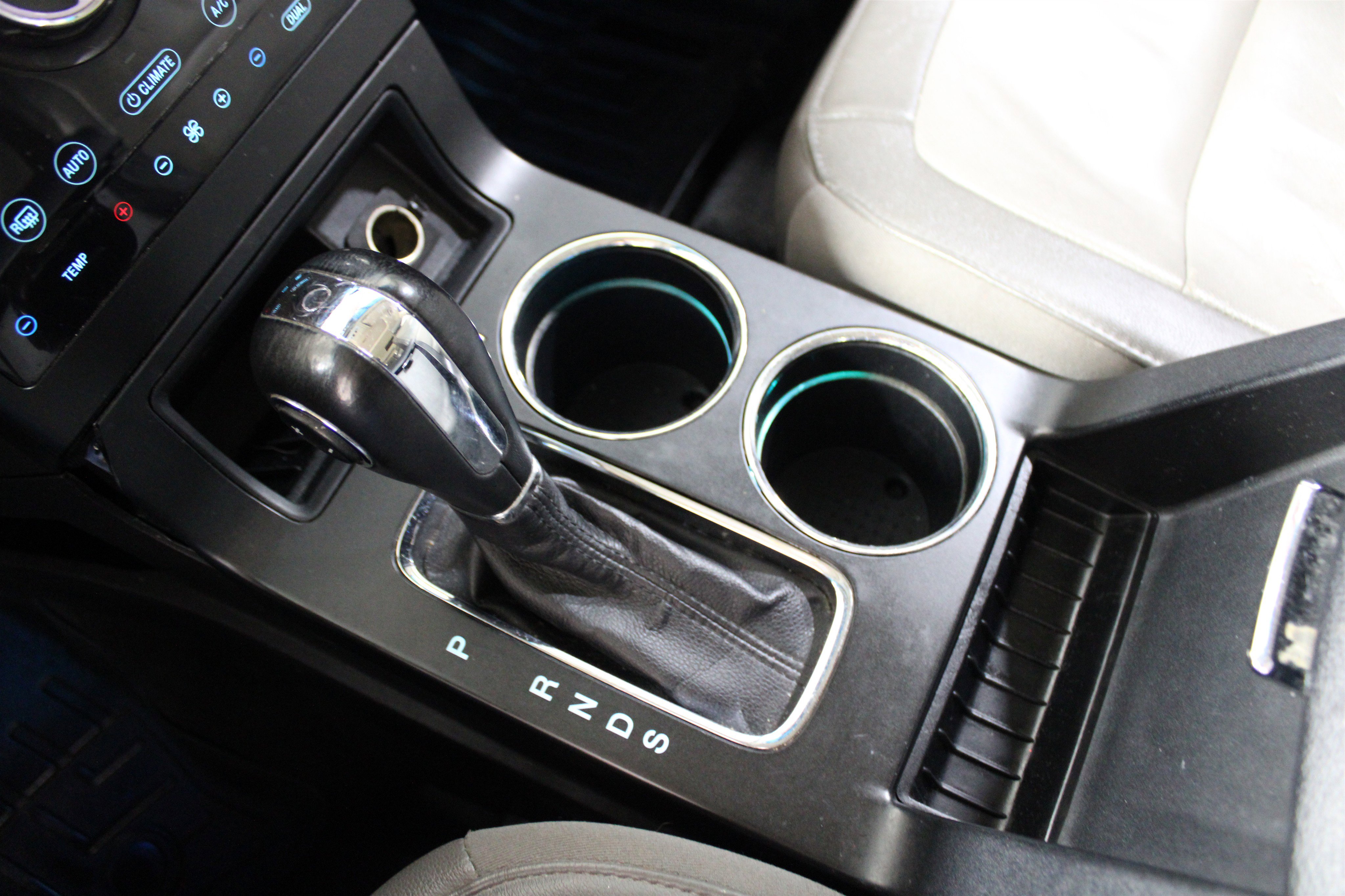 Used 2017 Ford Flex Limited w/ Limited Appearance Package image 17