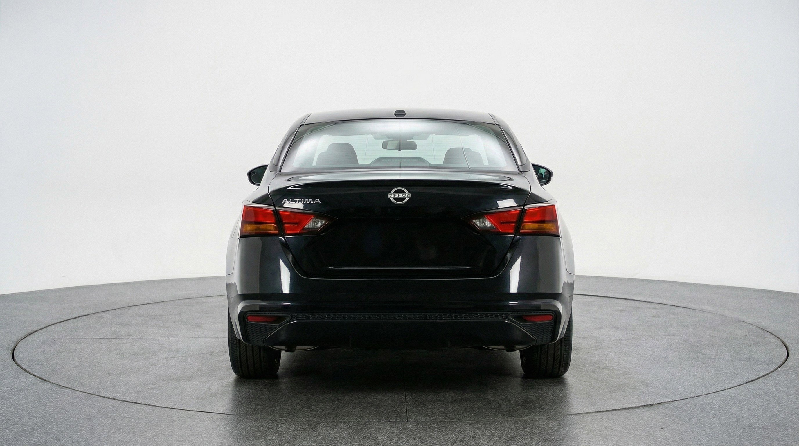 Used 2025 Nissan Altima 2.5 SV image 7