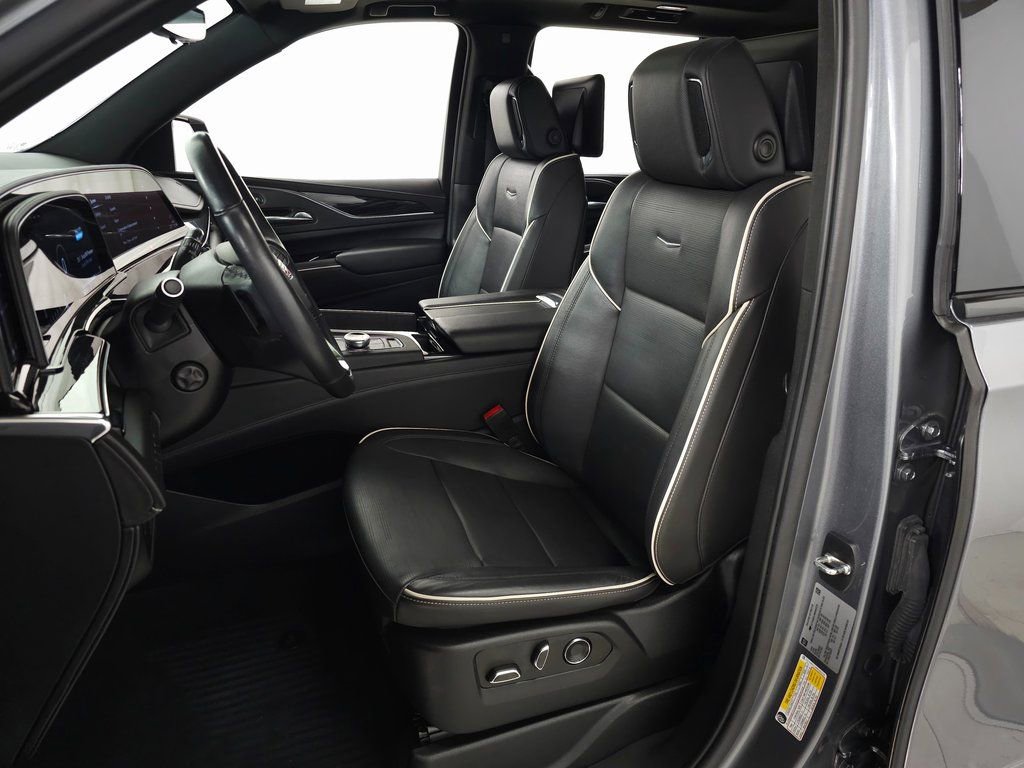 Used 2021 Cadillac Escalade Sport image 16