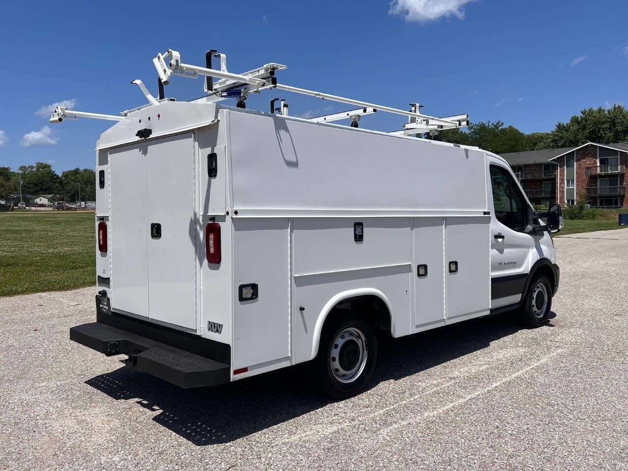 Used 2020 Ford Transit 250 XL RWD image 7