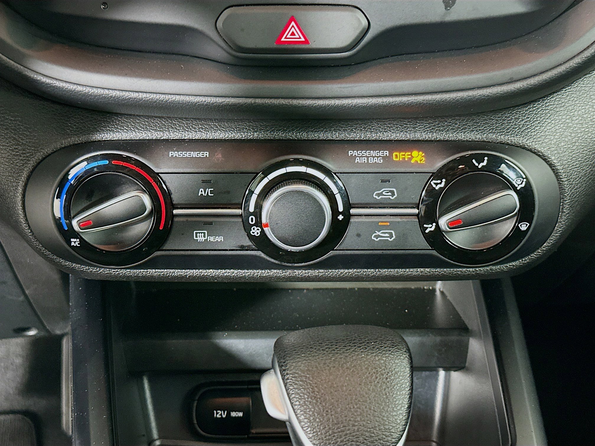 Used 2025 Kia Soul LX w/ LX Technology Package image 23