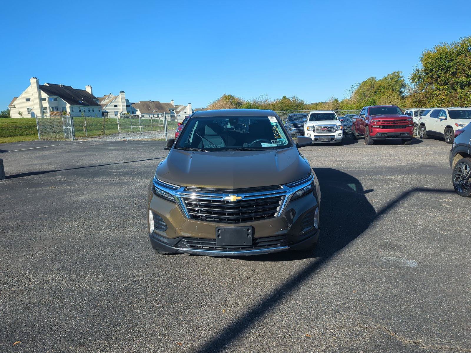 Used 2024 Chevrolet Equinox LT AWD/4WD image 2