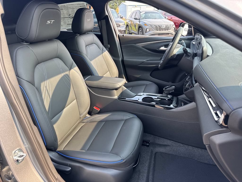 New 2026 Buick Envista Sport Touring w/ Convenience I Package FWD image 11