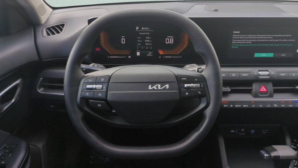 Used 2025 Kia K4 FWD image 11