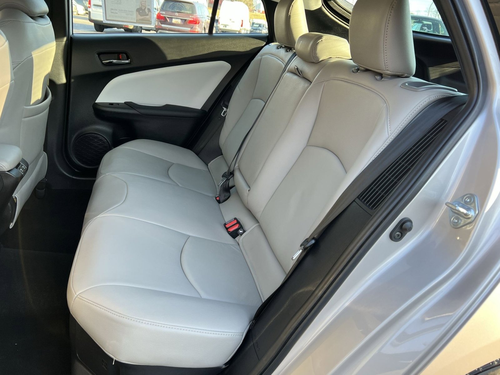 Used 2022 Toyota Prius Prime LE image 23