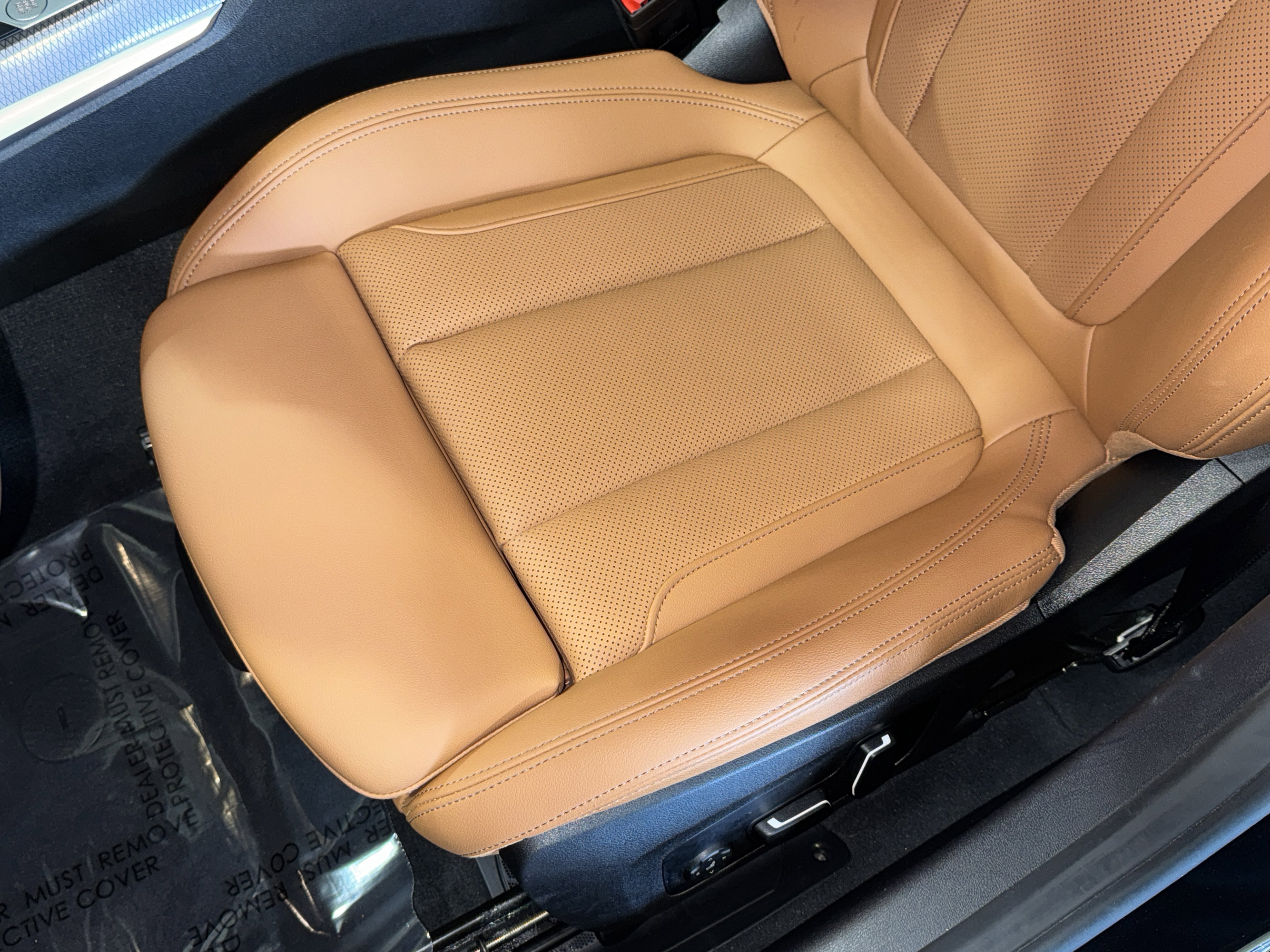 Certified 2025 BMW 330i xDrive Sedan w/ Convenience Package image 33