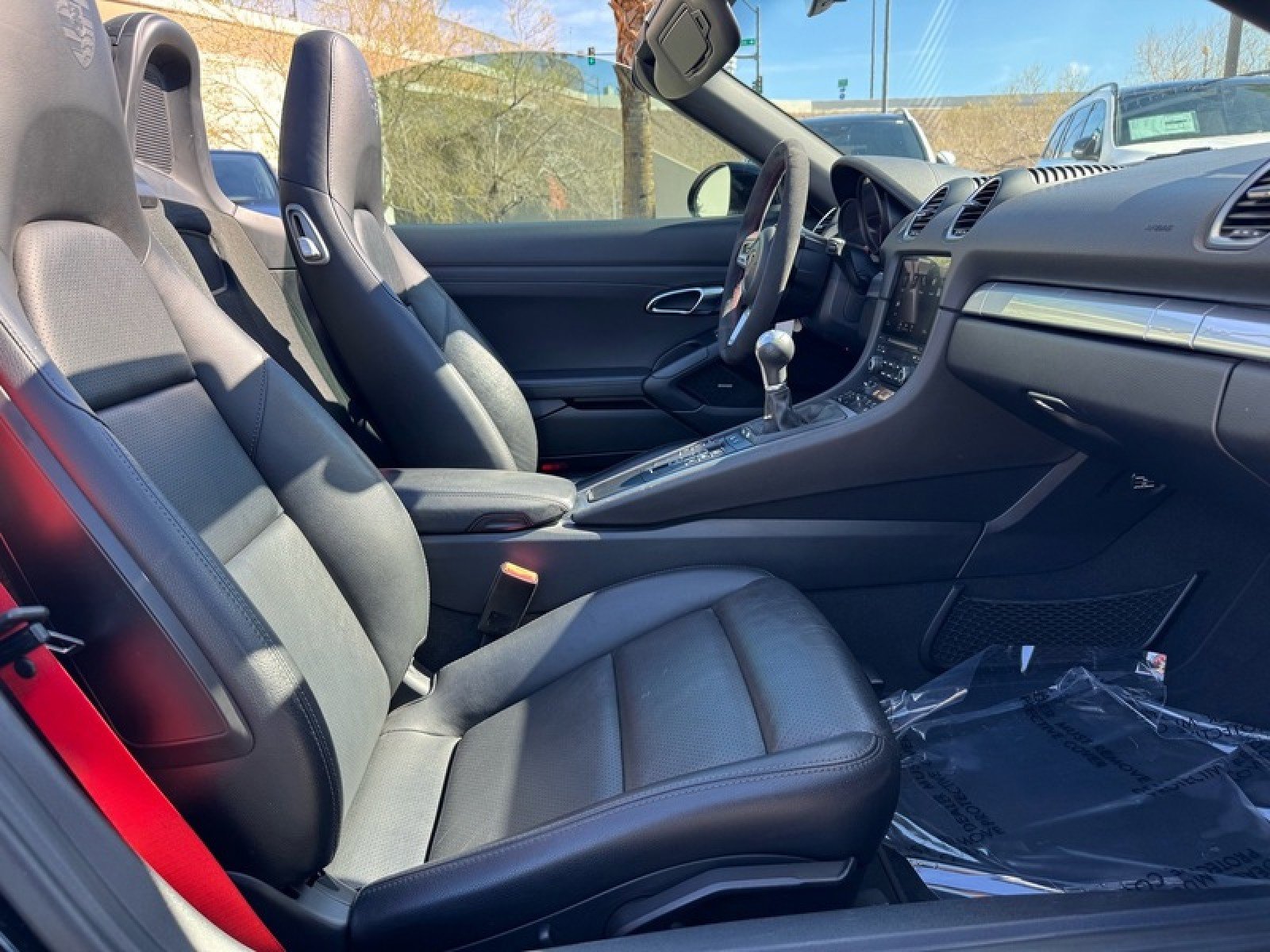 Used 2017 Porsche 718 Boxster S image 19