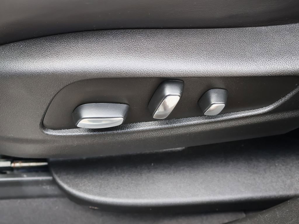 Used 2024 Cadillac XT5 Premium Luxury FWD image 37