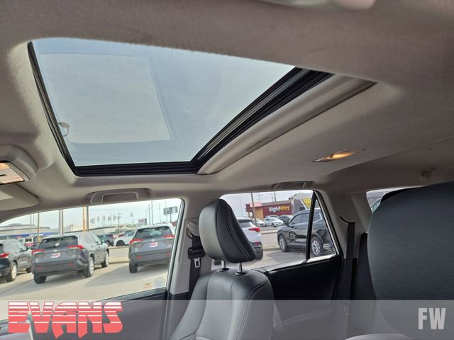 Used 2019 Toyota 4Runner SR5 Premium AWD/4WD image 25