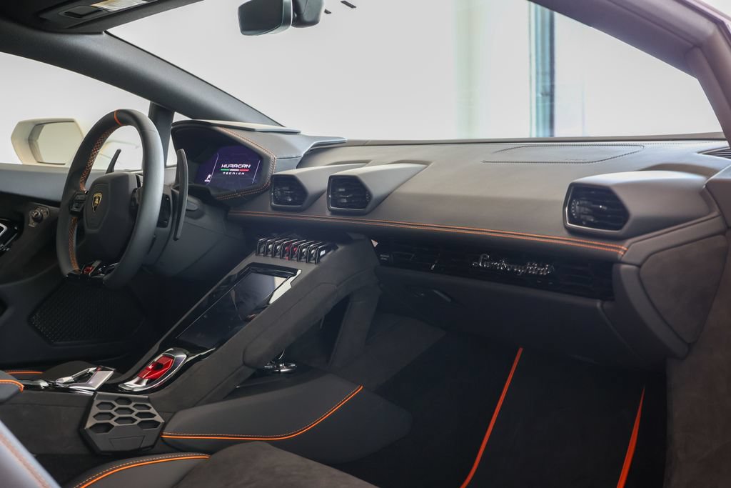 Used 2024 Lamborghini Huracan Tecnica RWD image 49
