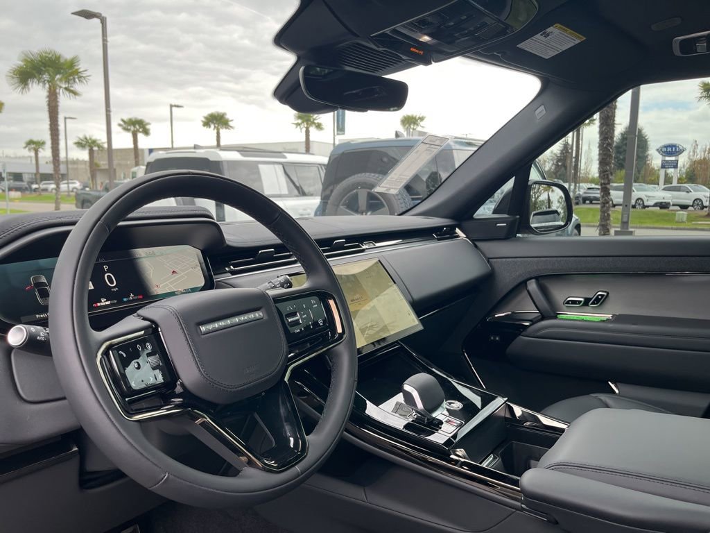 New 2026 Land Rover Range Rover Sport Dynamic SE AWD/4WD image 12