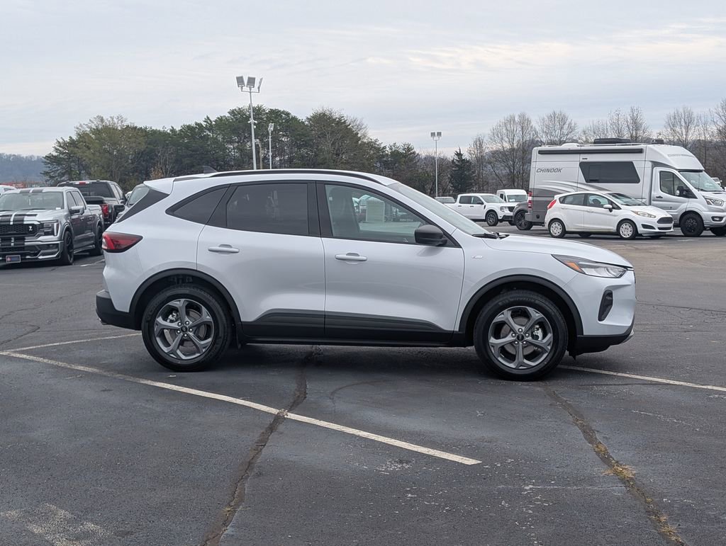 New 2026 Ford Escape ST-Line FWD image 5