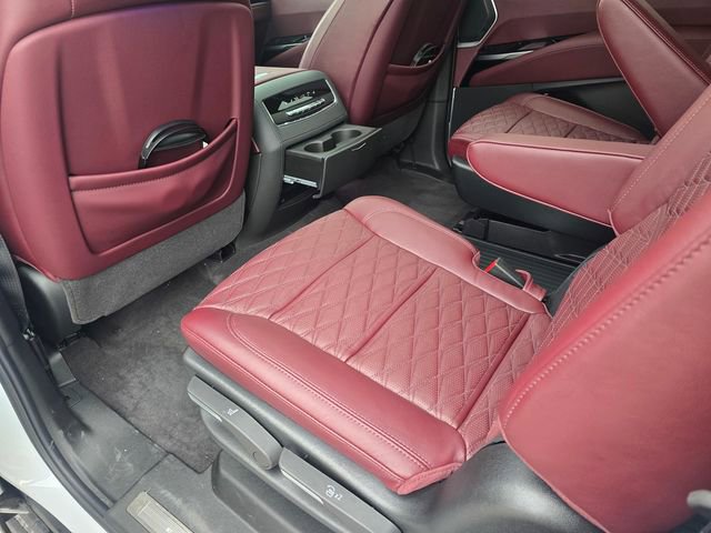 New 2026 Cadillac Escalade ESV Sport w/ Touring Package AWD/4WD image 15