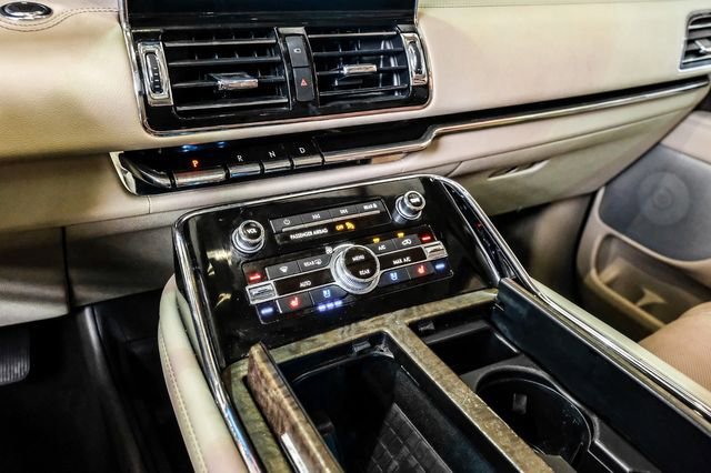 Used 2021 Lincoln Navigator L Reserve image 19