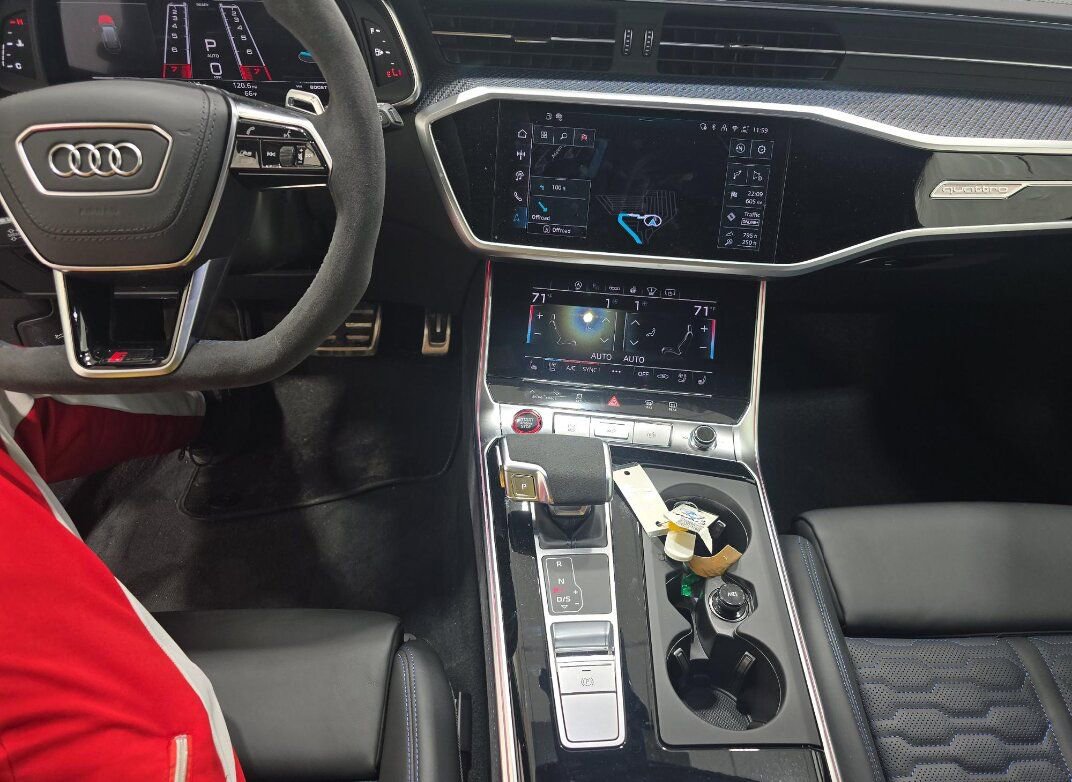 Used 2026 Audi RS 6 performance image 9