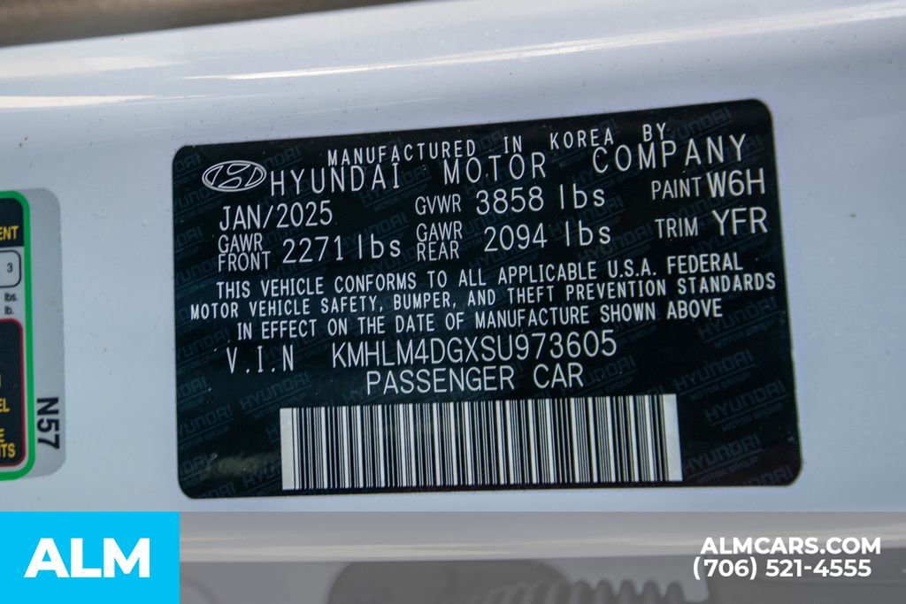 Certified 2025 Hyundai Elantra Sport image 25