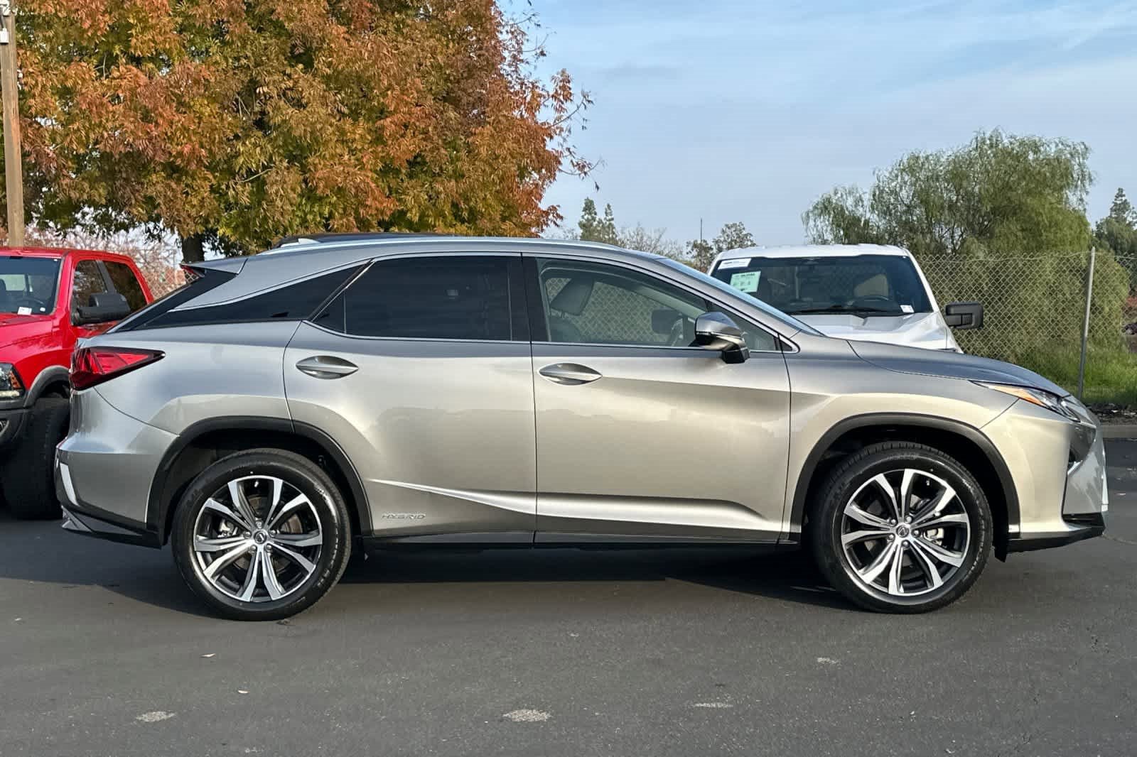 Used 2019 Lexus RX 450h AWD image 8