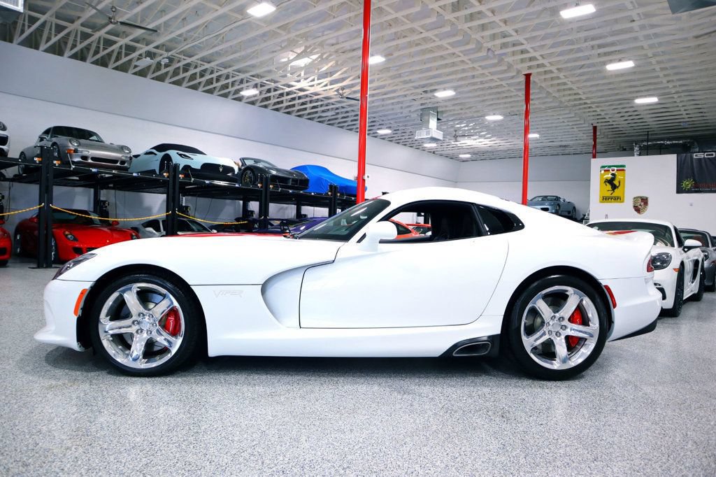 Used 2015 Dodge Viper SRT-10 w/ Quick Order Package 22J GT RWD image 4