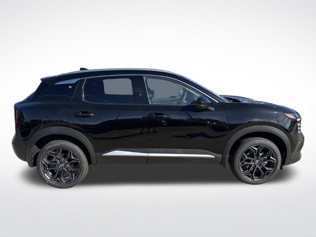 New 2027 Nissan Kicks SR FWD image 10