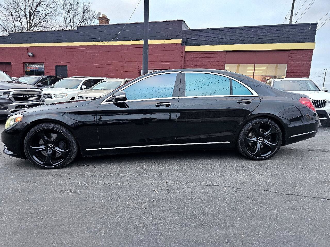 Used 2014 Mercedes-Benz S 550 Sedan image 2
