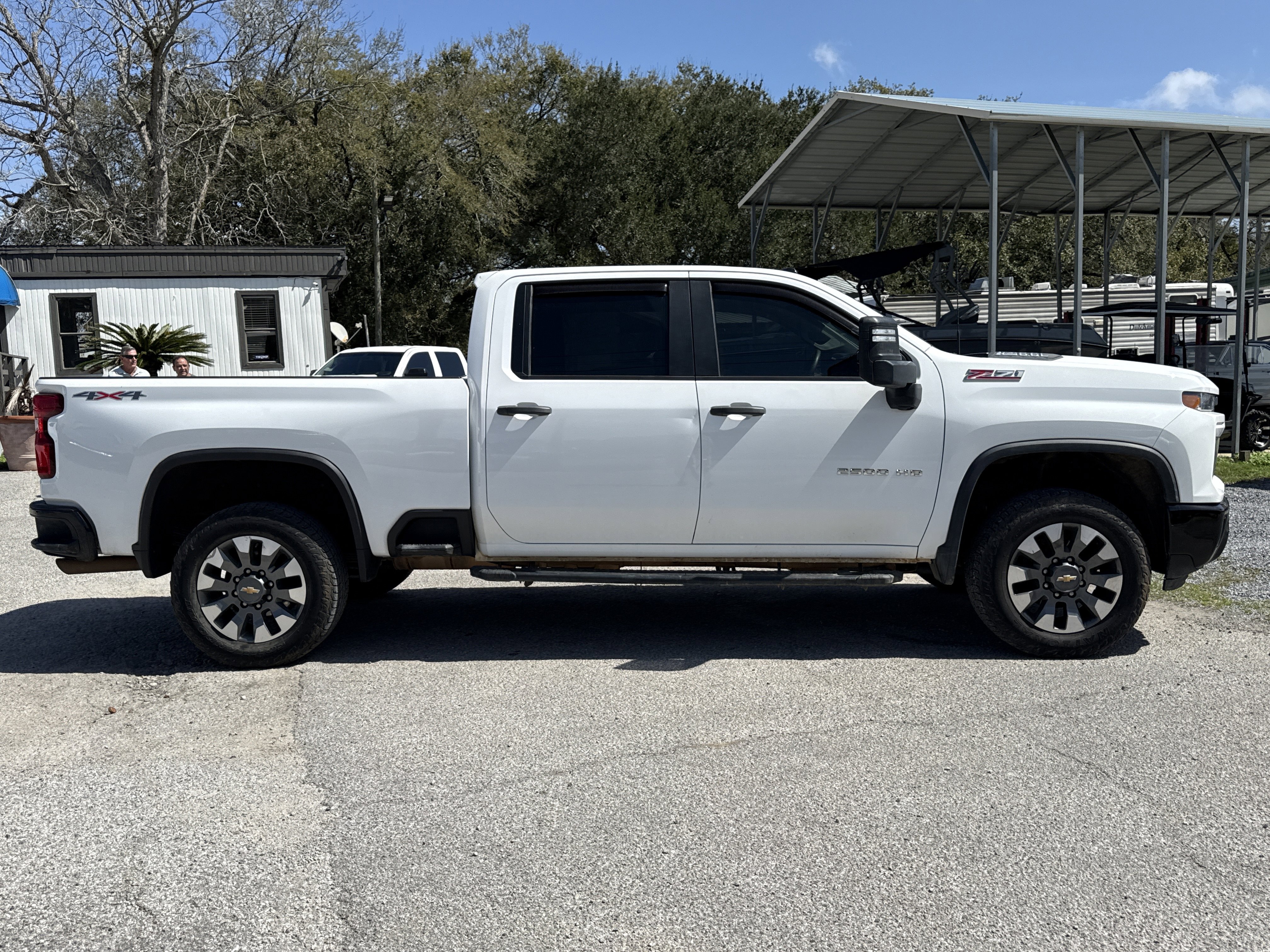 Used 2024 Chevrolet Silverado 2500 Custom w/ Custom Value Package image 6