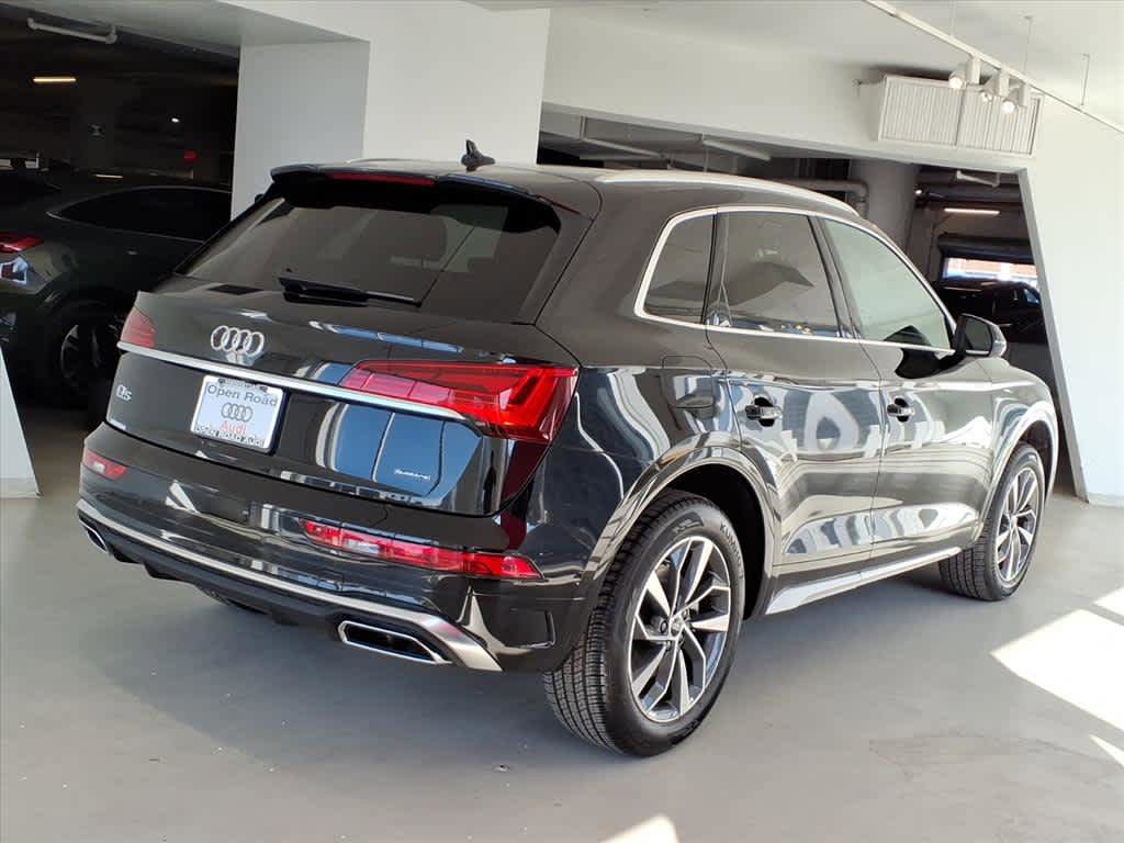 Certified 2023 Audi Q5 2.0T Premium w/ Convenience Package AWD/4WD image 4