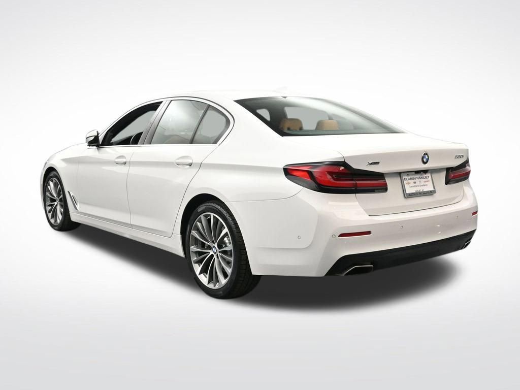 Used 2021 BMW 530i xDrive w/ Convenience Package AWD/4WD image 3