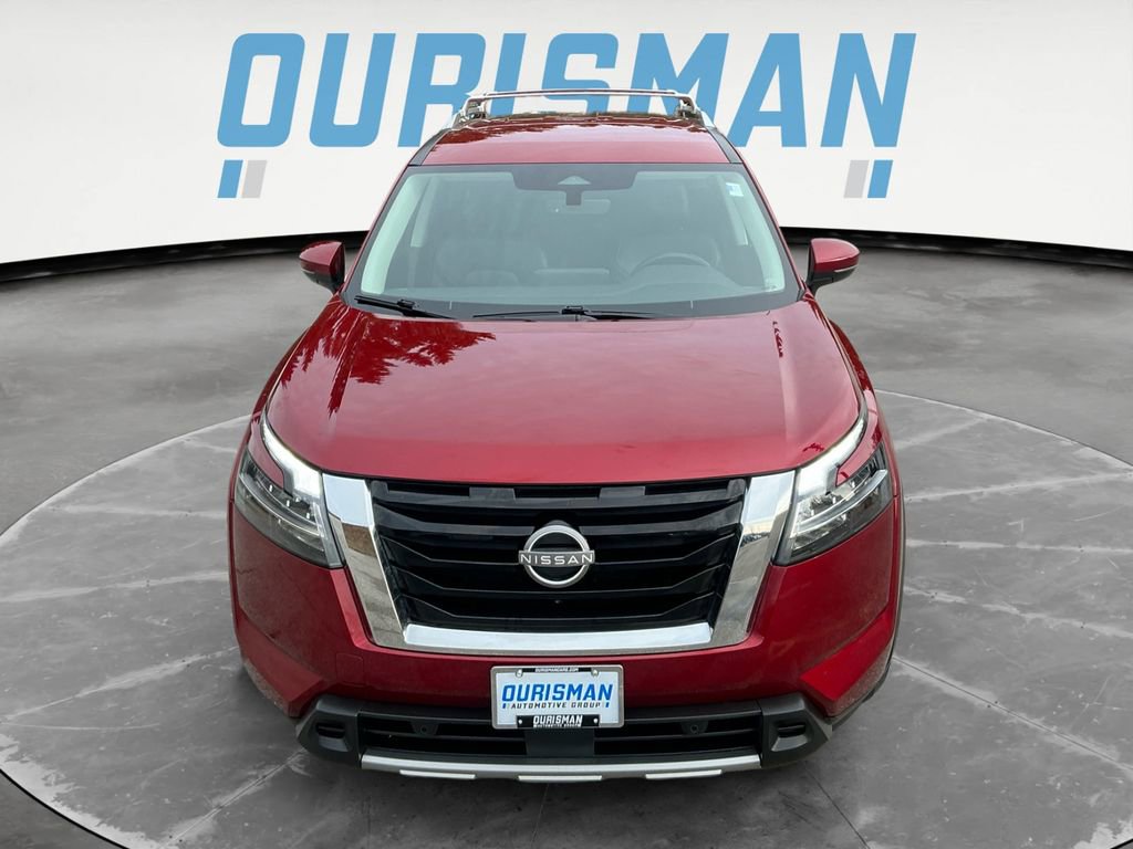 Used 2024 Nissan Pathfinder SL image 2
