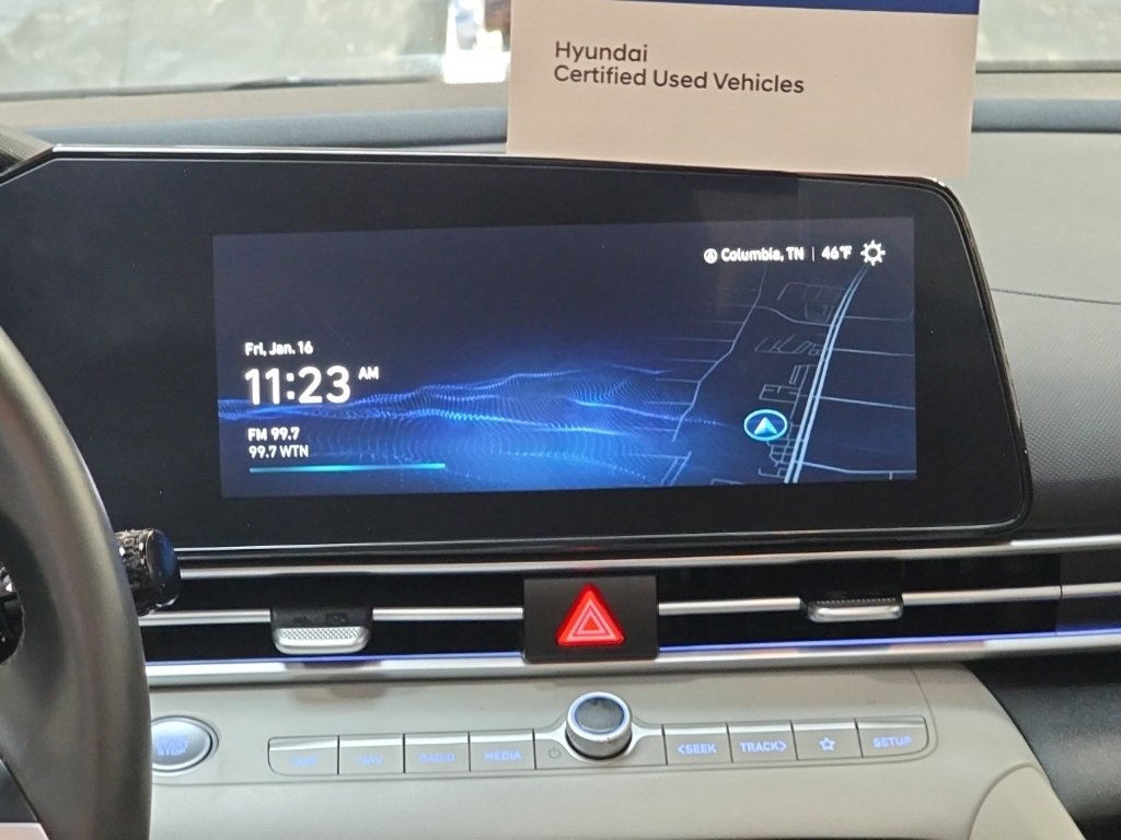 Used 2024 Hyundai Elantra Limited image 20