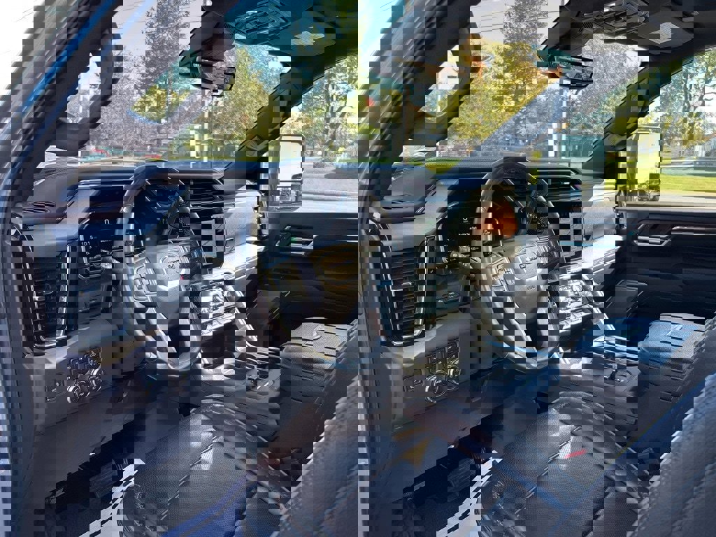 Used 2024 GMC Sierra 2500 Denali w/ Technology Package image 29