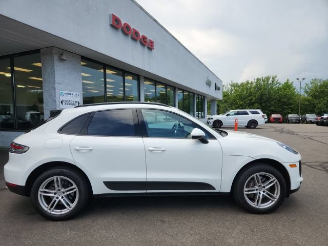 Used 2021 Porsche Macan AWD/4WD image 4