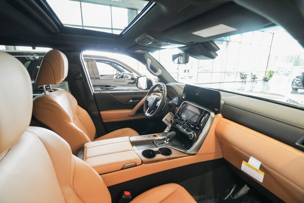 New 2026 Lexus LX 700h Luxury image 14