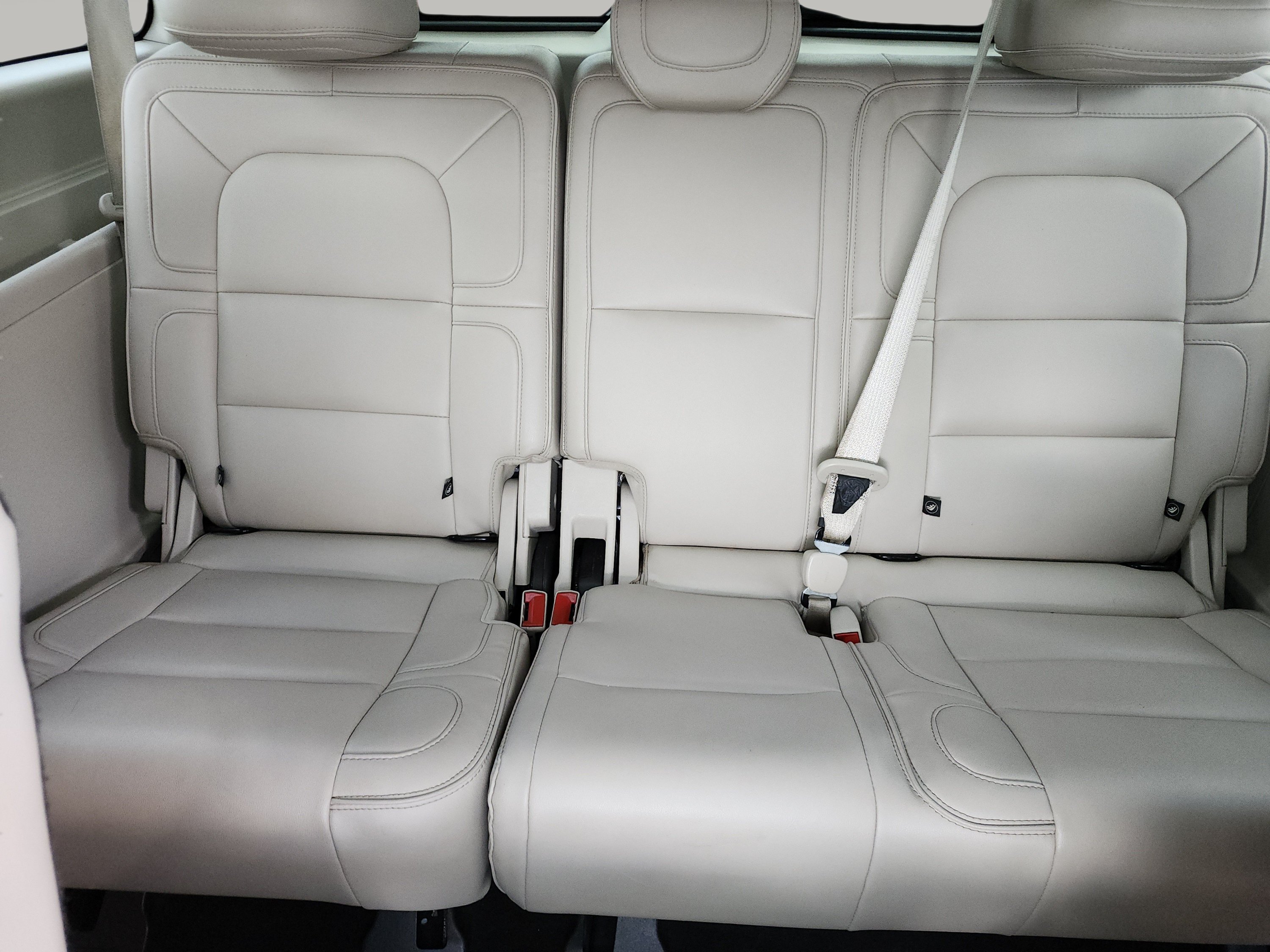 Used 2019 Lincoln Navigator L Reserve AWD/4WD image 19