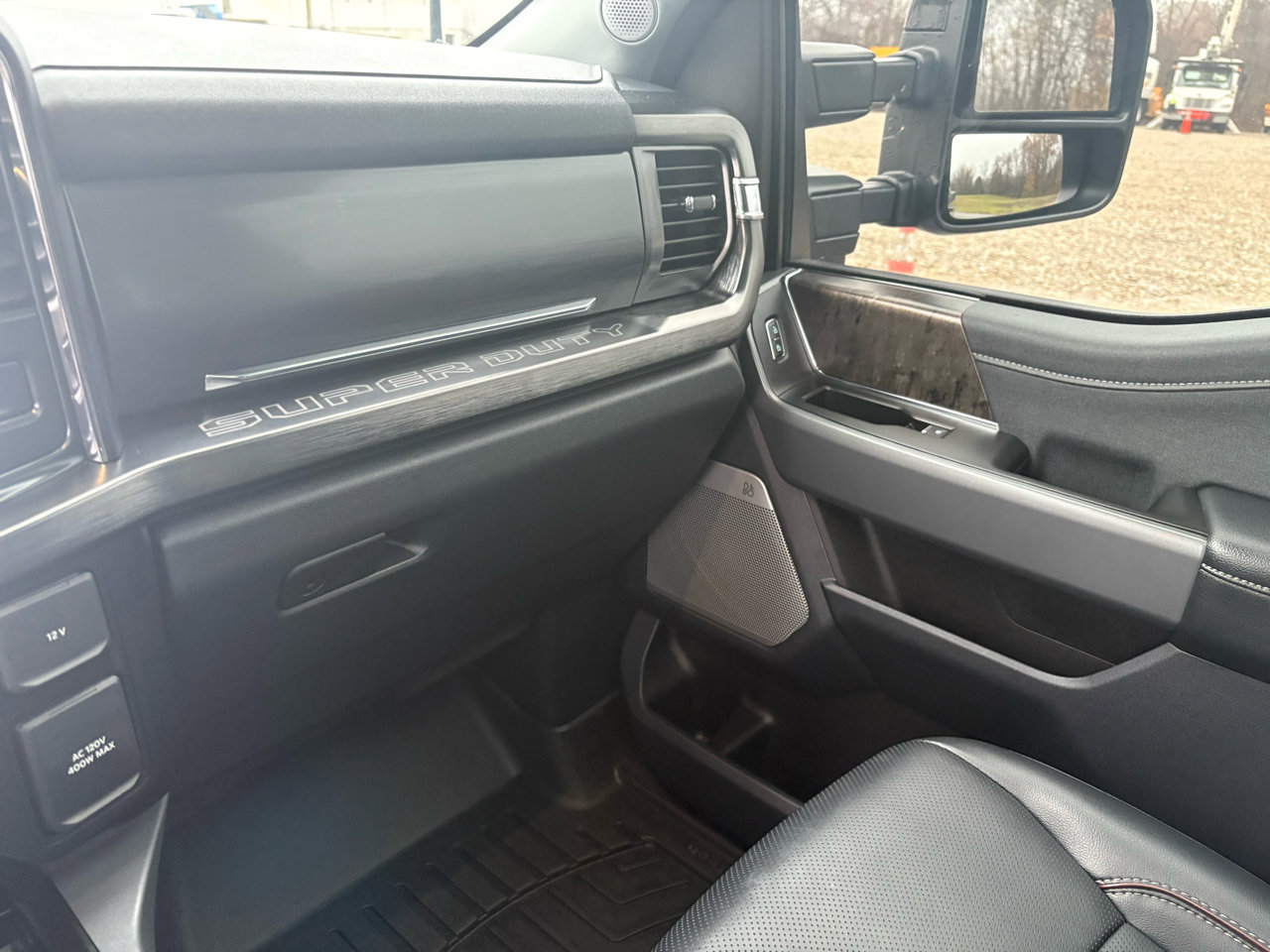 Used 2024 Ford F350 Lariat w/ Lariat Ultimate Package image 26